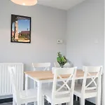 Apartment White Rose