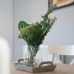 White Rose Apartment *