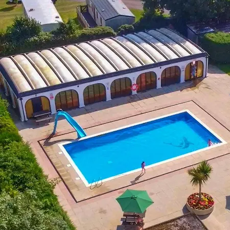 아파트 White Rose Sessay