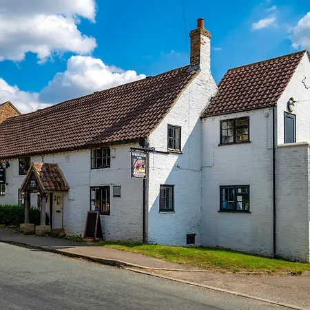 아파트 White Rose Sessay